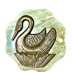 Antique Elegant pure bronze Swan on the front of Jade trinket box